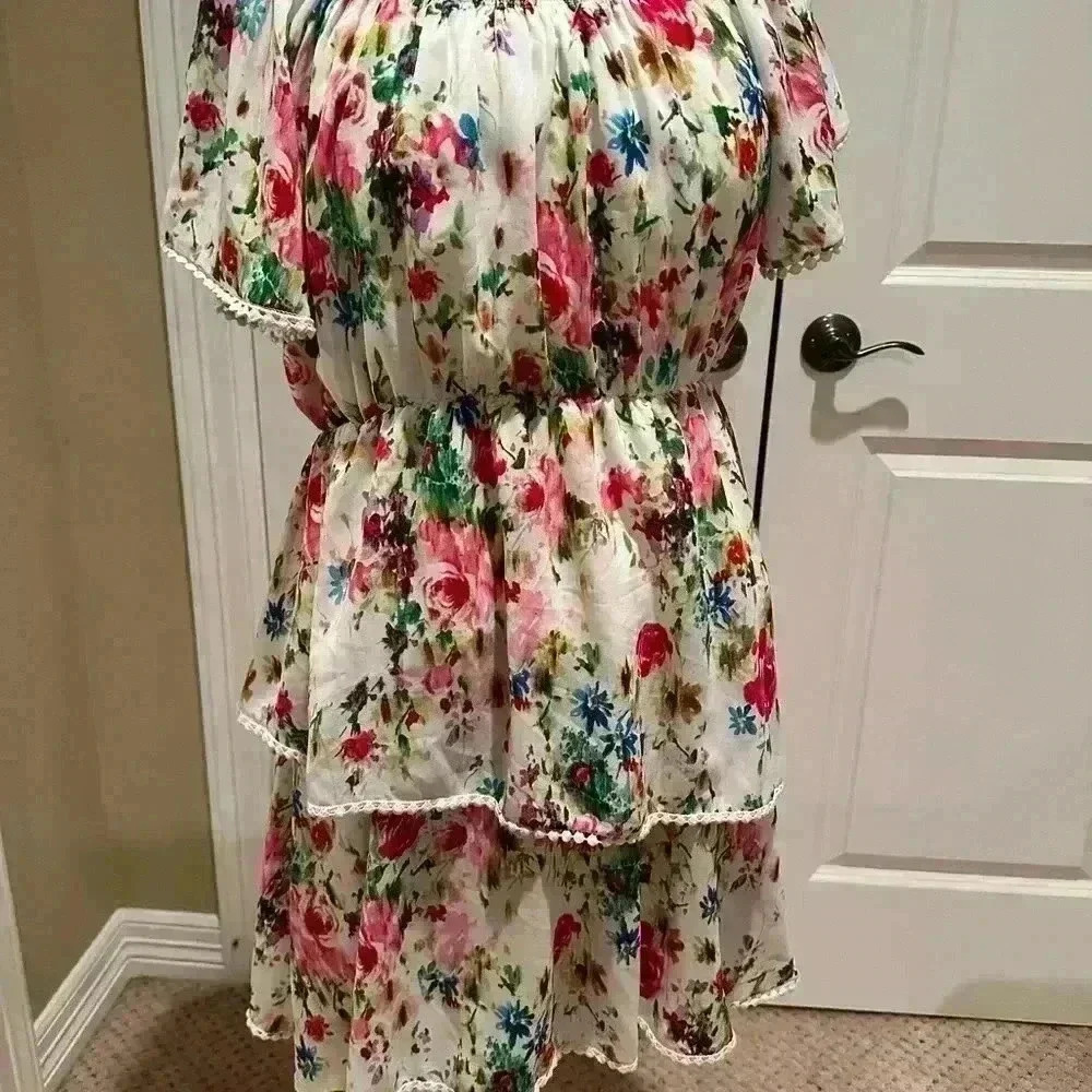 Lovely floral boutique style dress! - Picture 4 of 9